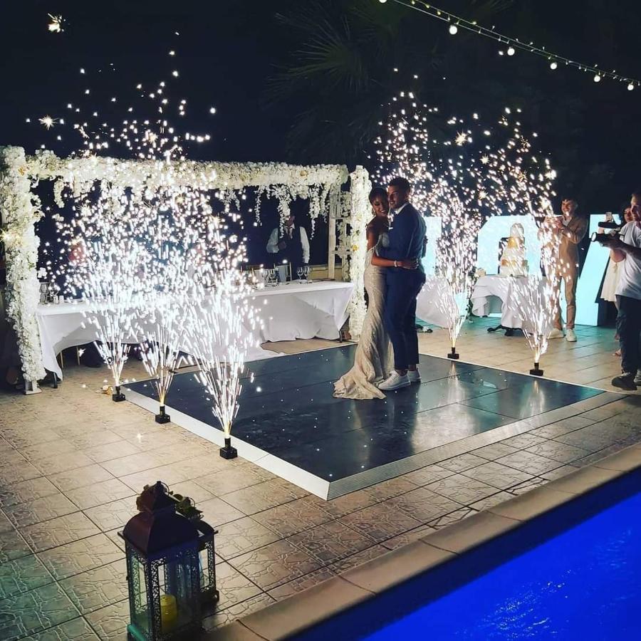 Larnaca Mansion Ideal For 3 Families Or More エクステリア 写真