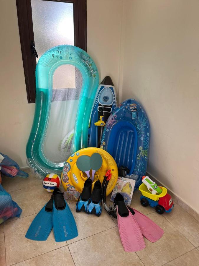 Larnaca Mansion Ideal For 3 Families Or More エクステリア 写真