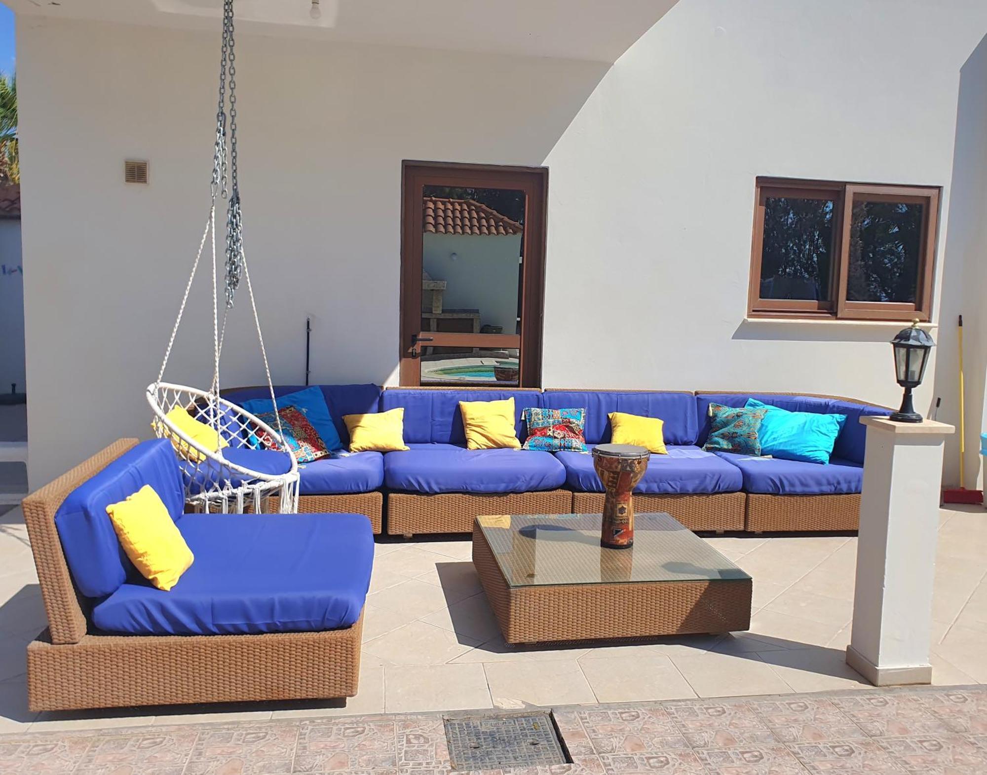 Larnaca Mansion Ideal For 3 Families Or More エクステリア 写真